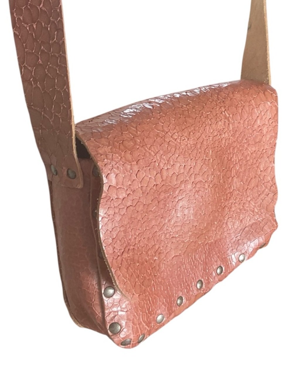 Cydwoq Telegraph Bag in Crackled Champagne Leather NWOT
